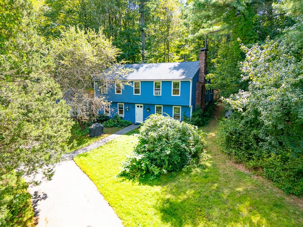 35 Red Deer Road Londonderry, NH 03053 - Photo 2 of 25