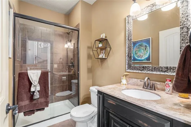 $799,900 | 25205 West 97th Terrace, Lenexa, KS 66227