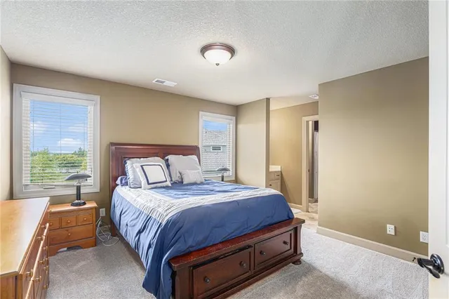 $799,900 | 25205 West 97th Terrace, Lenexa, KS 66227