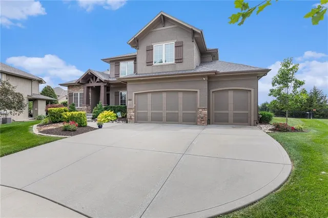 $799,900 | 25205 West 97th Terrace, Lenexa, KS 66227