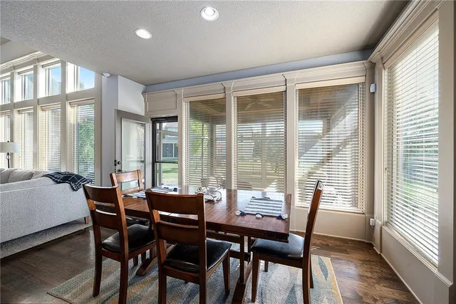 $799,900 | 25205 West 97th Terrace, Lenexa, KS 66227