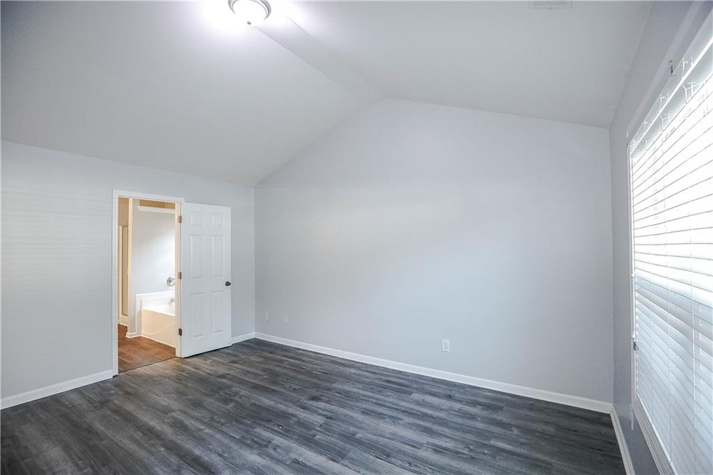 3264 Star Pine Court Duluth, GA 30096 - Photo 24 of 43 a view of an empty room and window