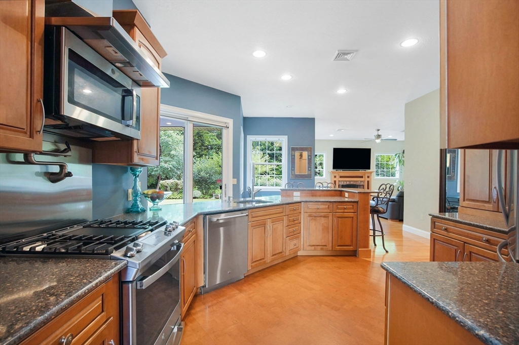 12 Rood Street Ludlow, MA 01056 - Photo 5 of 42 Gallery Image 5