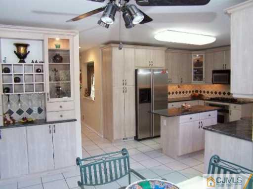 10 La Valencia Road Old Bridge, NJ 08857 - Photo 5 of 7 Gallery Image 5