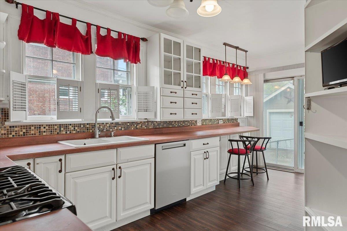 1615 South Douglas Avenue Springfield, IL 62704 - Photo 13 of 37