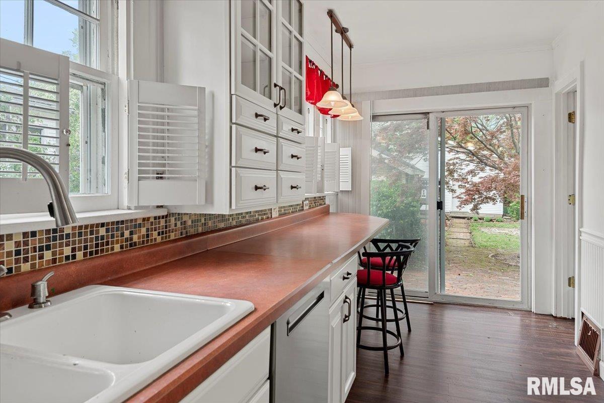 1615 South Douglas Avenue Springfield, IL 62704 - Photo 14 of 37