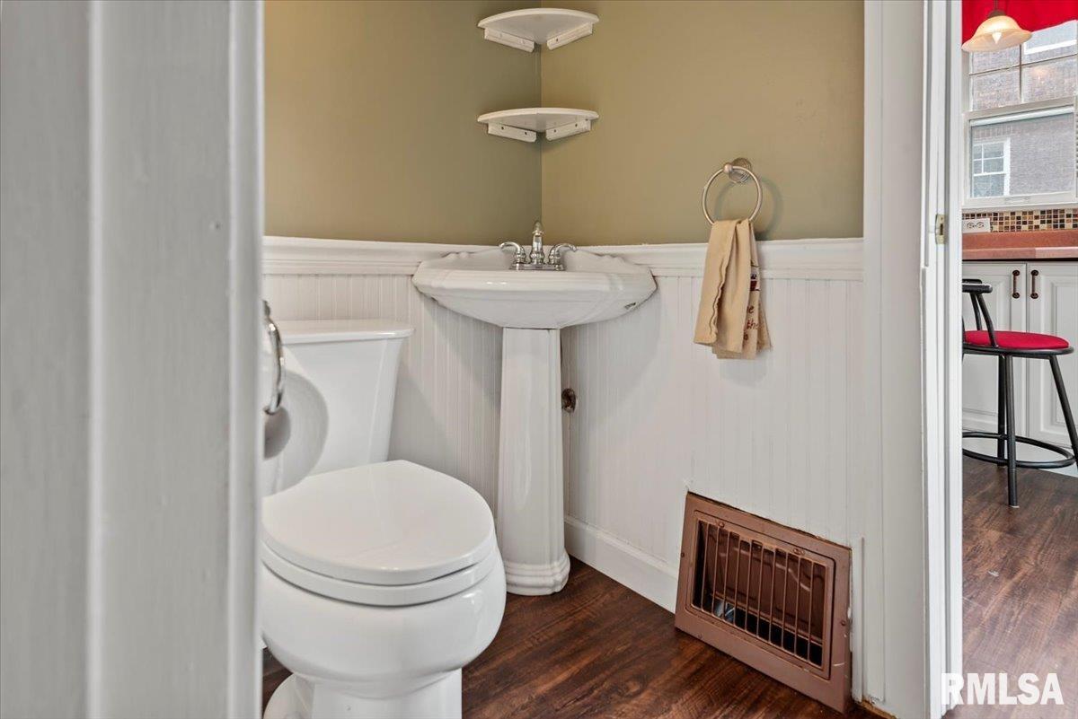 1615 South Douglas Avenue Springfield, IL 62704 - Photo 16 of 37