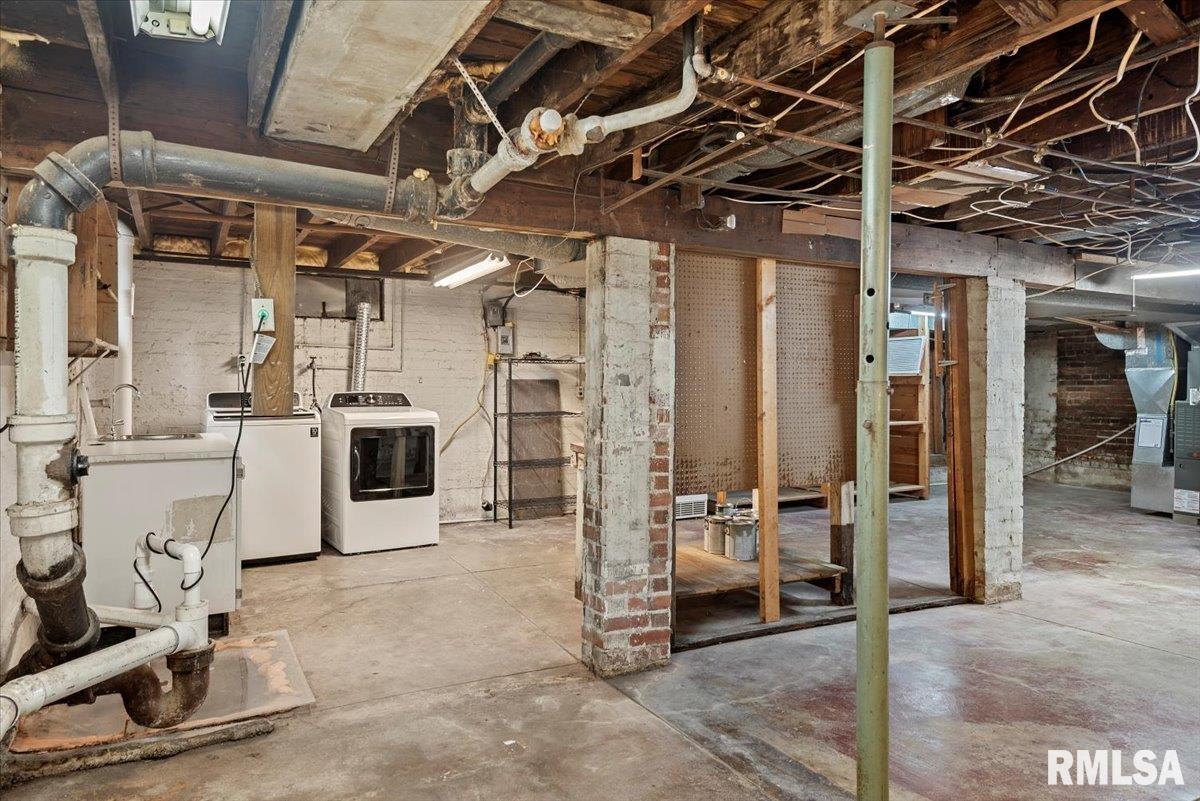 1615 South Douglas Avenue Springfield, IL 62704 - Photo 26 of 37