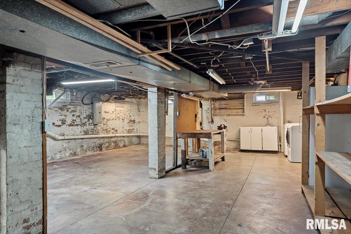 1615 South Douglas Avenue Springfield, IL 62704 - Photo 28 of 37