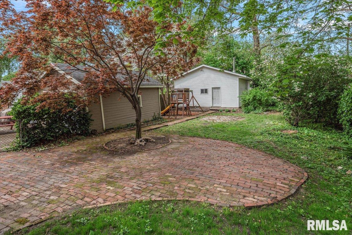 1615 South Douglas Avenue Springfield, IL 62704 - Photo 31 of 37