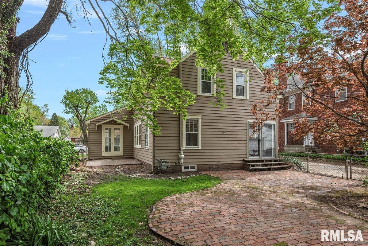 1615 South Douglas Avenue Springfield, IL 62704 - Photo 33 of 37