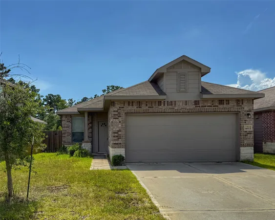$1,795 | 14613 East Pine Heart Drive, Conroe, TX 77302
