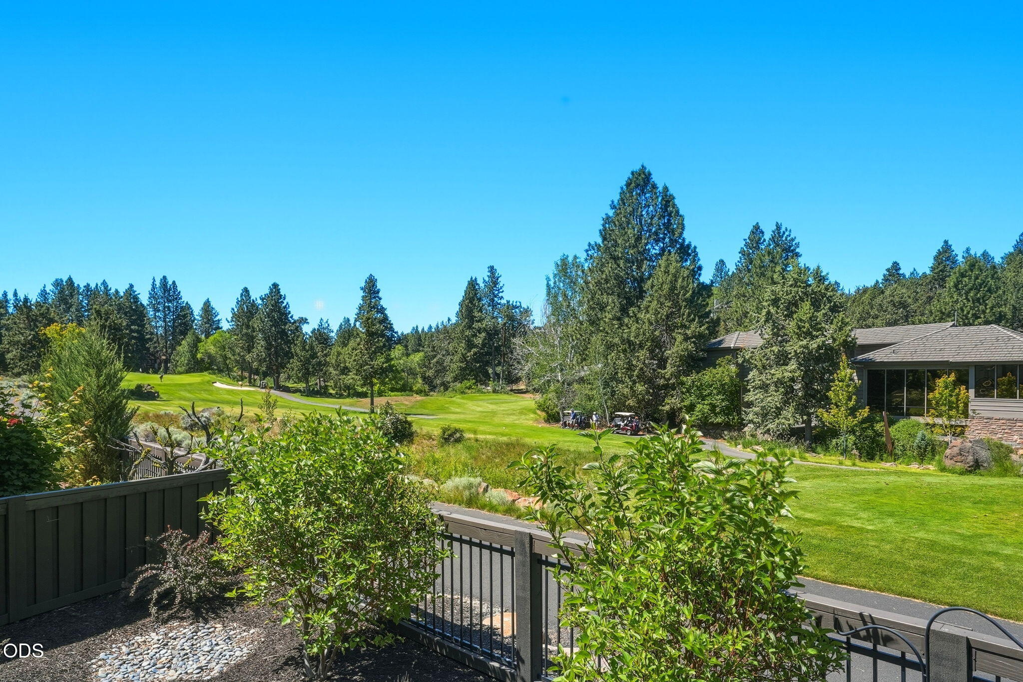 2627 Northwest Rippling River Court Bend, OR 97703 - Photo 29 of 48