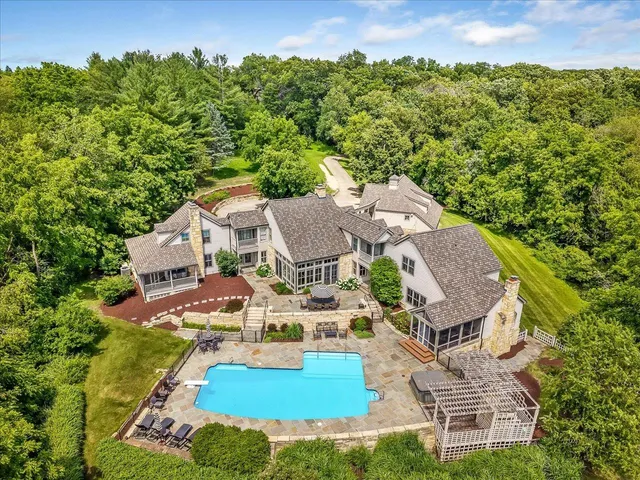 $1,300,000 | 24-103 Shenandoah Drive, Lake Carroll, IL 61046