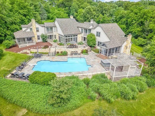 $1,300,000 | 24-103 Shenandoah Drive, Lake Carroll, IL 61046
