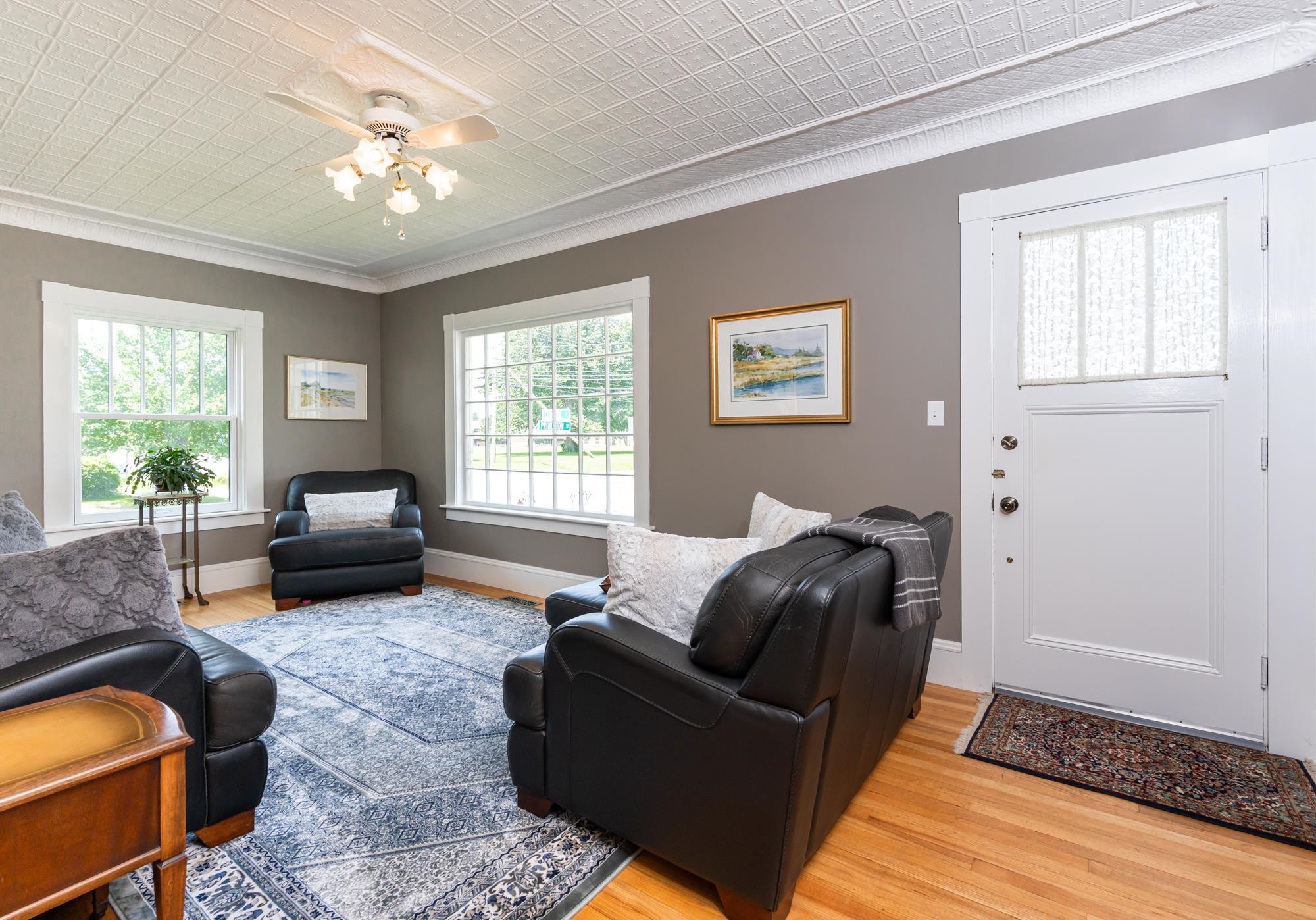 29 Clinton Street Concord, NH 03301 - Photo 2 of 40