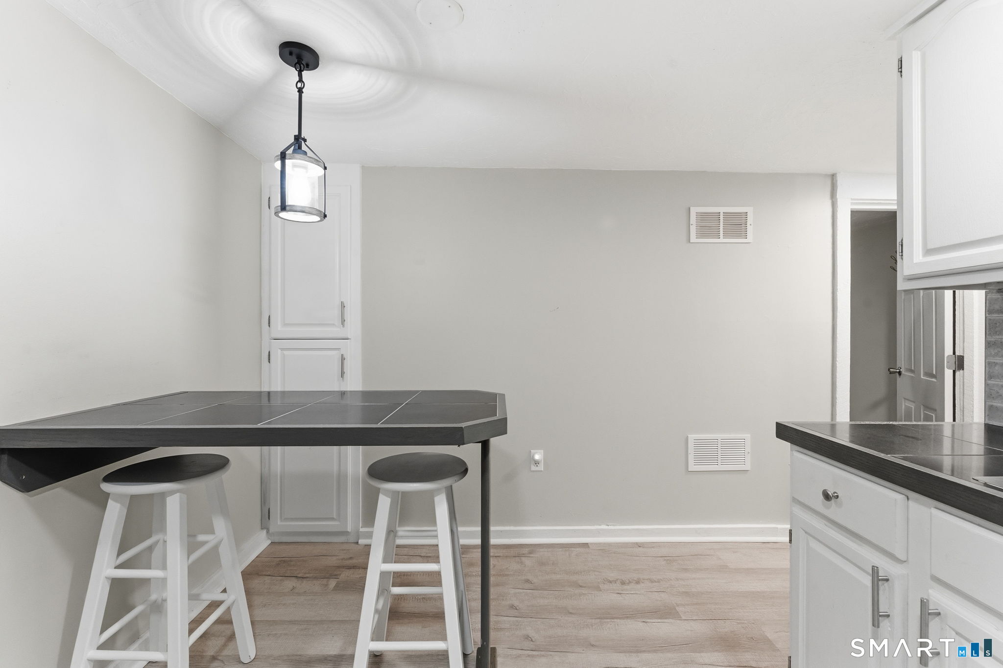 9 Hunters Road, Unit B Norwich, CT 06360 - Photo 11 of 29