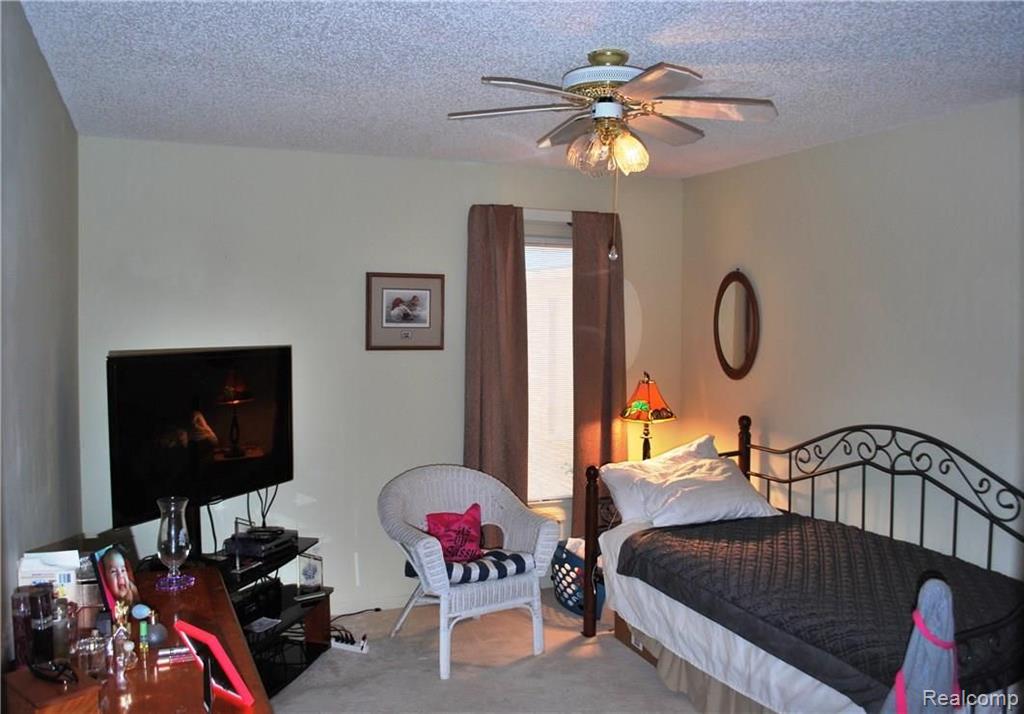 21630 River Ridge, Unit 202 Farmington, MI 48335 - Photo 23 of 35