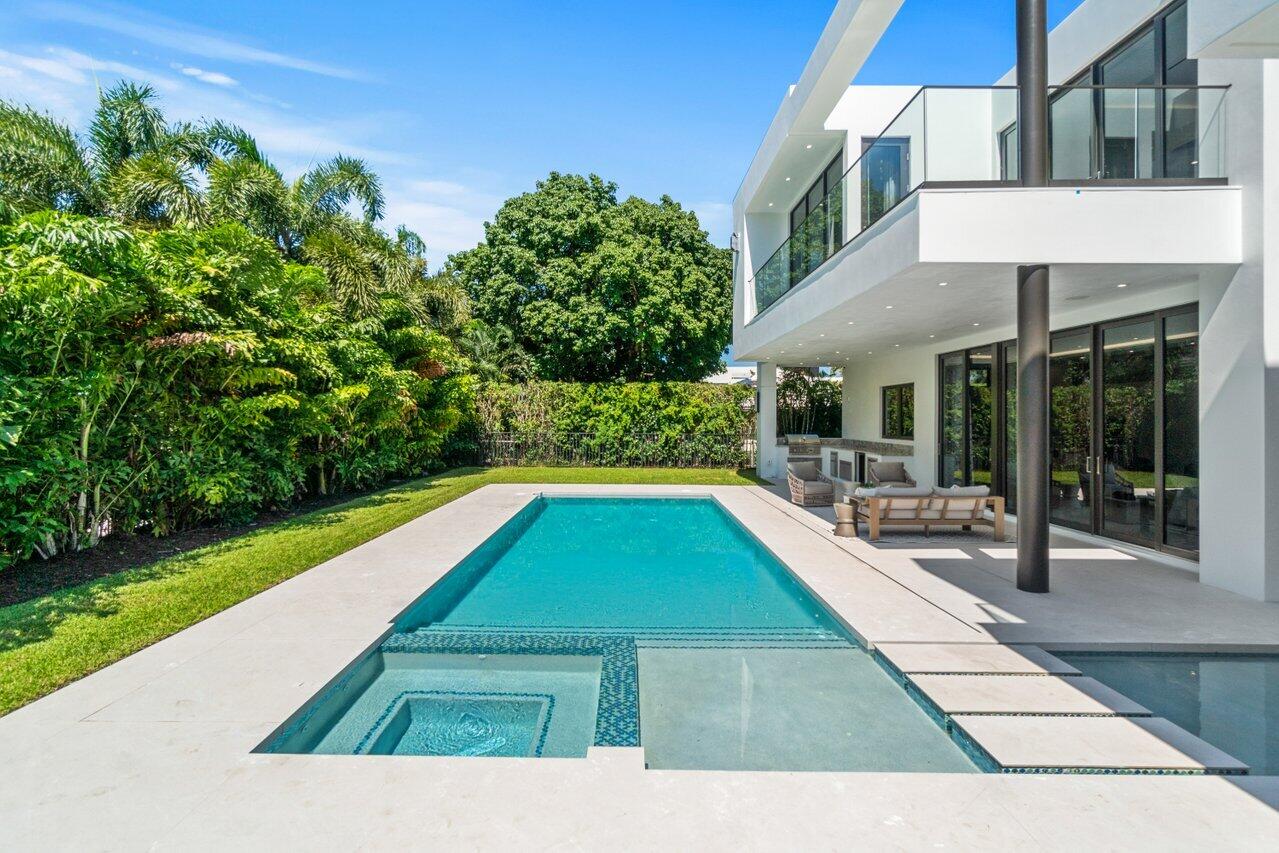 2391 Areca Palm Road Boca Raton, FL 33432 - Photo 26 of 28 Pool