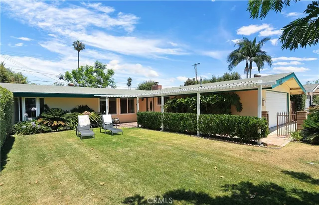 $1,050,000 | 1139 West Sycamore Avenue, Orange, CA 92868