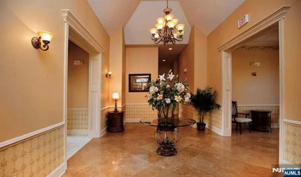 $3,200 | 3111 Windsor Park Court, Unit 3111, Englewood, NJ 07631