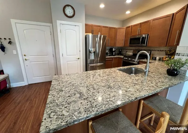 $3,200 | 3111 Windsor Park Court, Unit 3111, Englewood, NJ 07631