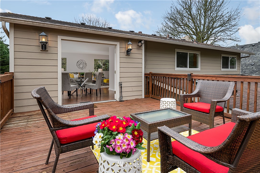 21723 2nd Avenue Southeast Bothell, WA 98021 - Photo 23 of 27 a outdoor space with furniture