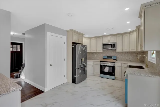 $599,000 | 321 Smith Road, Shirley, NY 11967