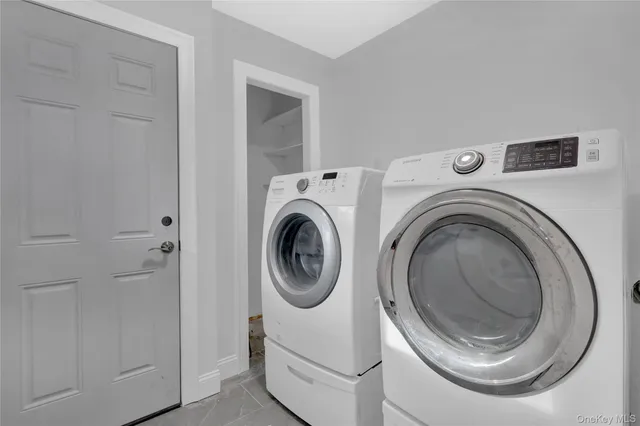 $599,000 | 321 Smith Road, Shirley, NY 11967