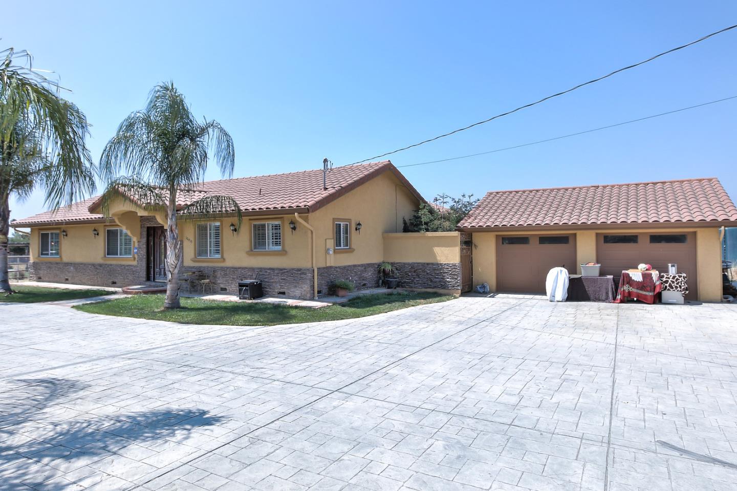 10415 New Avenue Gilroy, CA 95020 - Photo 4 of 55