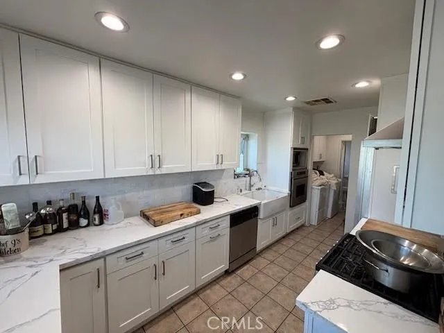 $995,000 | 13600 Sylvan Street, Valley Glen, CA 91401