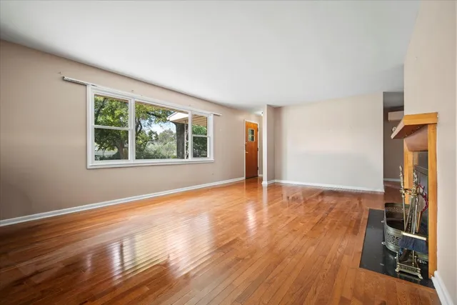 $249,000 | 2202 East Oakland Avenue, Bloomington, IL 61701