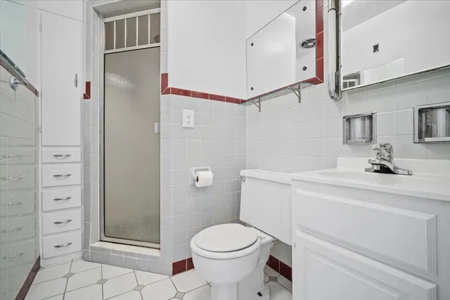 $249,000 | 2202 East Oakland Avenue, Bloomington, IL 61701