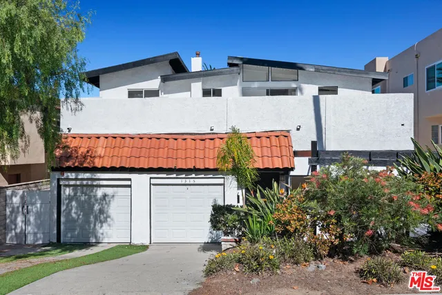 $2,749,000 | 1315 17th Street, Manhattan Beach, CA 90266