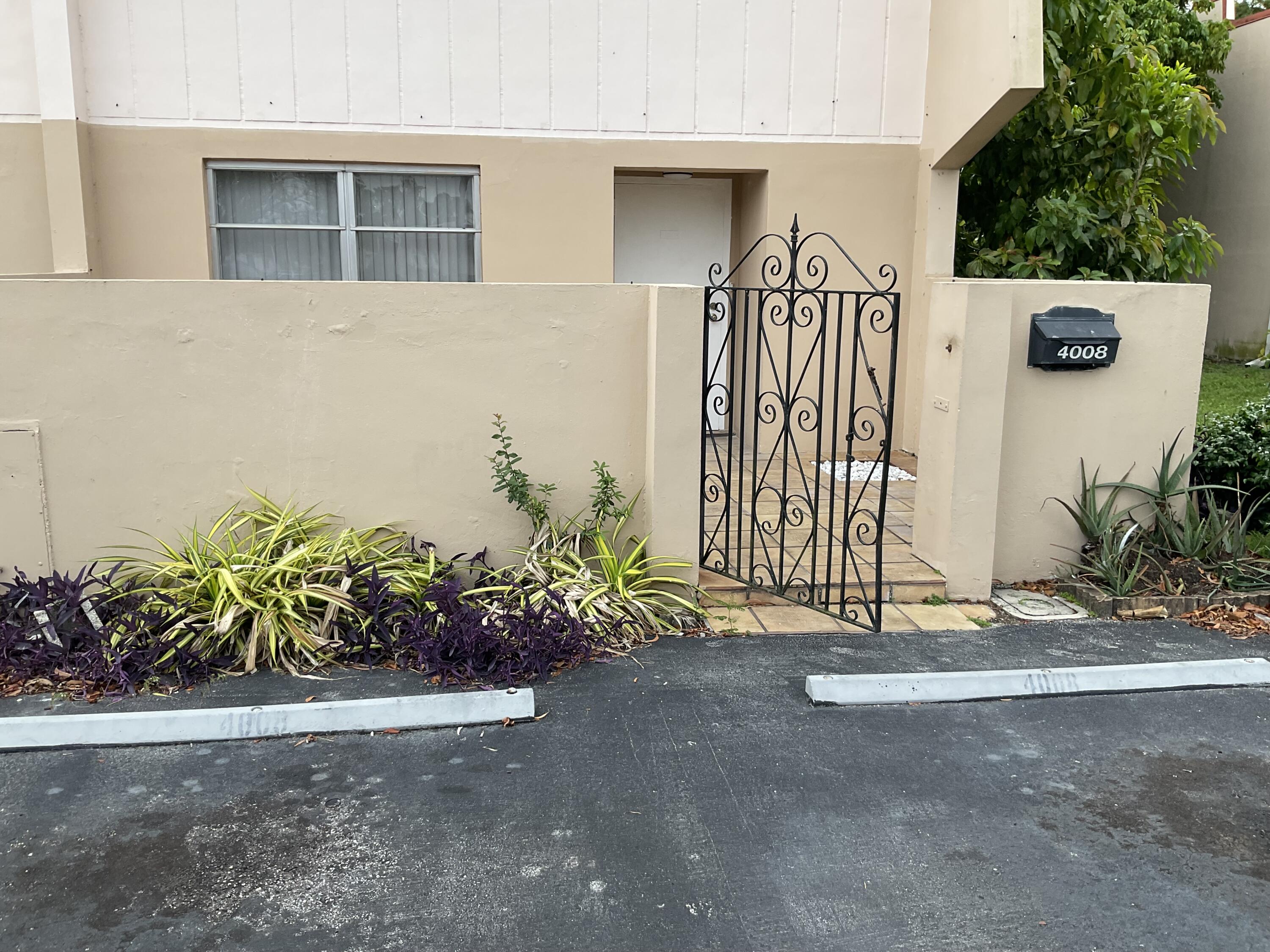 4008 Inverrary Drive, Unit G6 Lauderhill, FL 33319 - Photo 10 of 48 IMG_4300