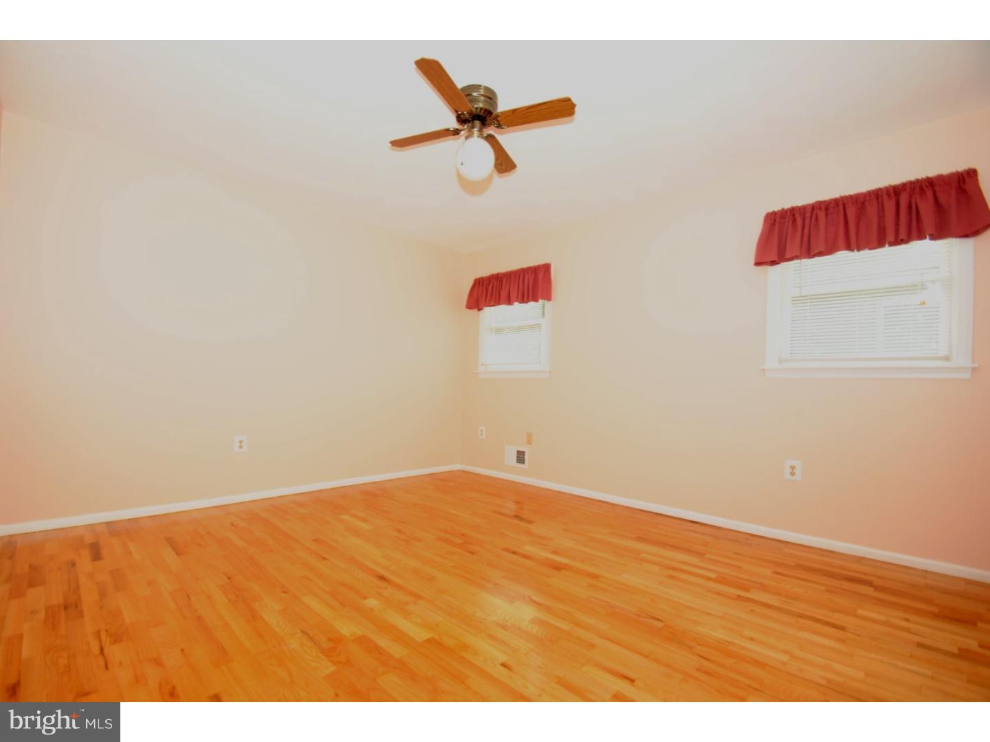 3 Lions Road Hamilton, NJ 08619 - Photo 6 of 23 Gallery Image 6