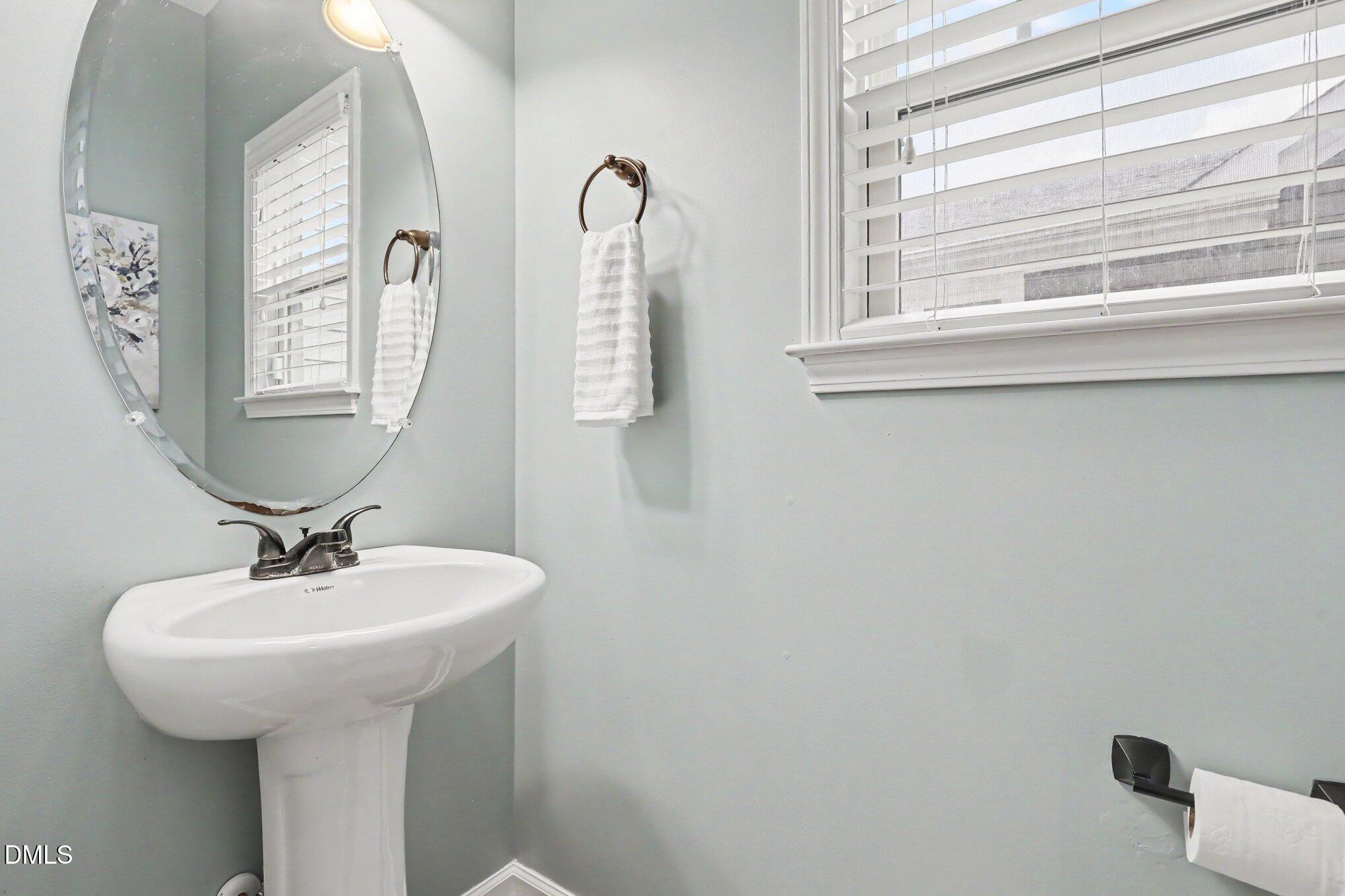 1136 South State Street Raleigh, NC 27601 - Photo 14 of 29 018_file_1641