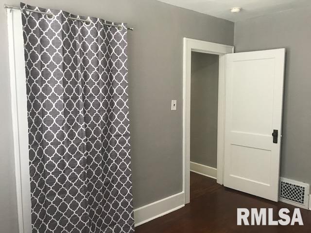 1716 South College Street Springfield, IL 62704 - Photo 17 of 28 Gallery Image 17