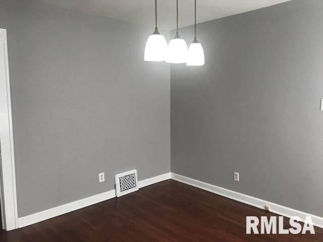 1716 South College Street Springfield, IL 62704 - Photo 21 of 28 Gallery Image 21