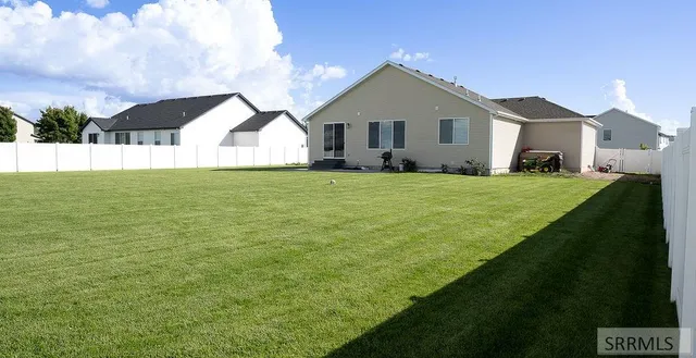 $540,000 | 2475 East Pinnacle Drive, Idaho Falls, ID 83401