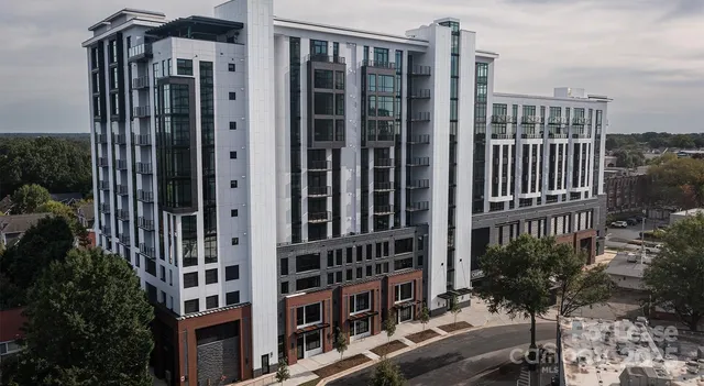 $5,175 | 2025 Cleveland Avenue, Unit SOLARIUM, Charlotte, NC 28203