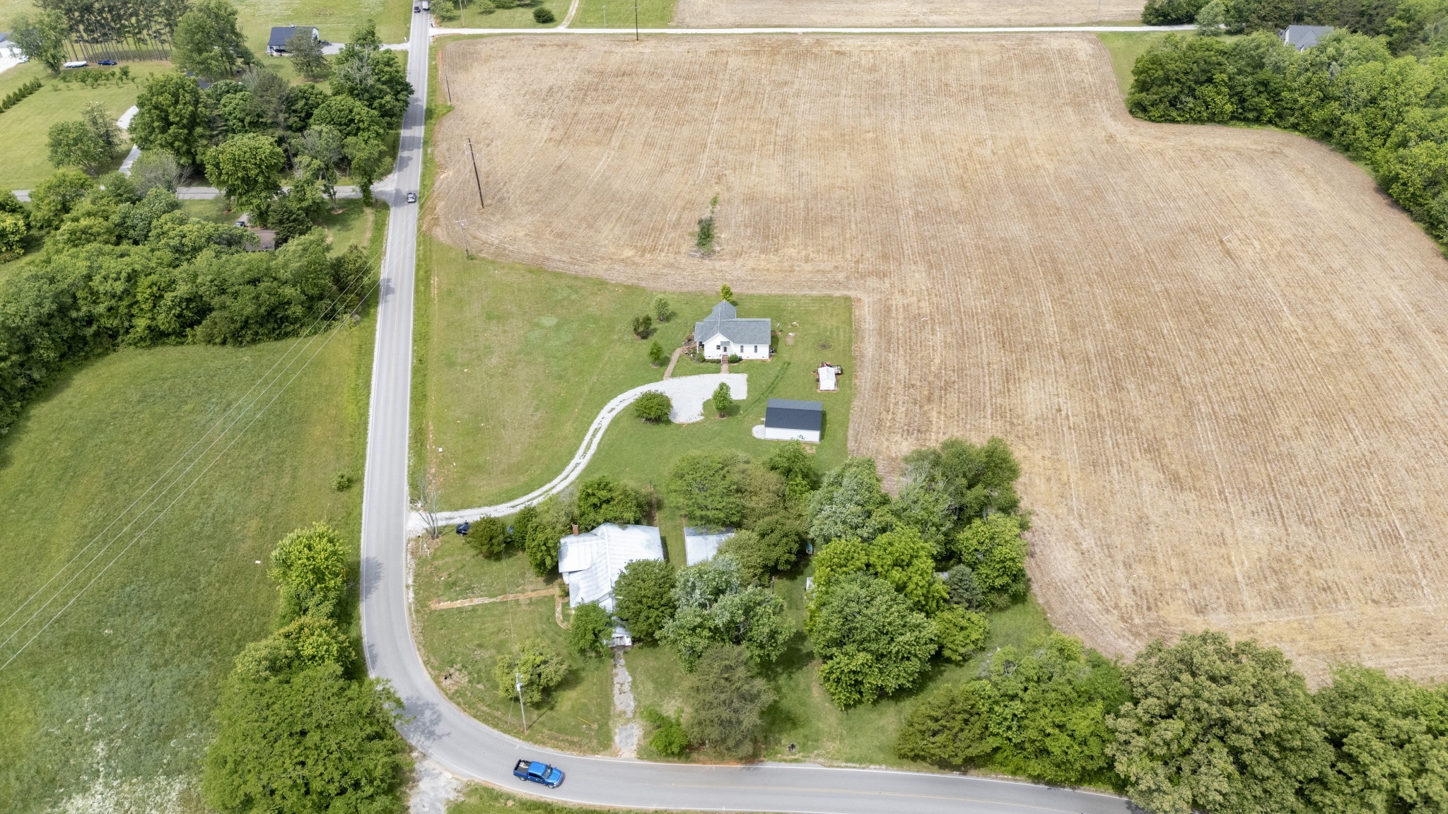 1687 Georgia Crossing Road Winchester, TN 37398 - Photo 23 of 38 an aerial view of a residential houses with outdoor space and garden