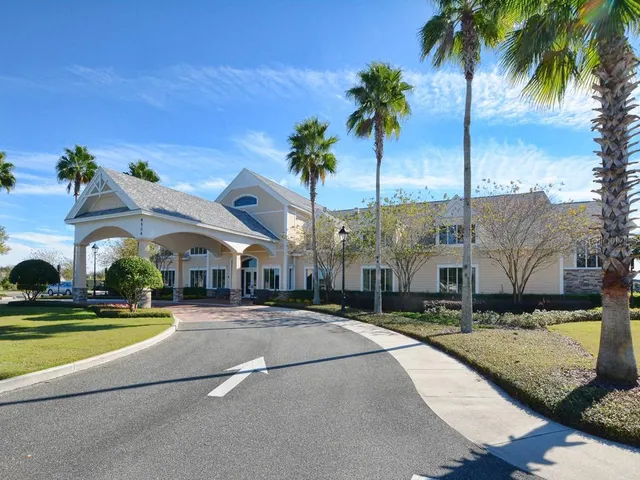 $450,000 | 8916 Bridgeport Bay Circle, Mount Dora, FL 32757