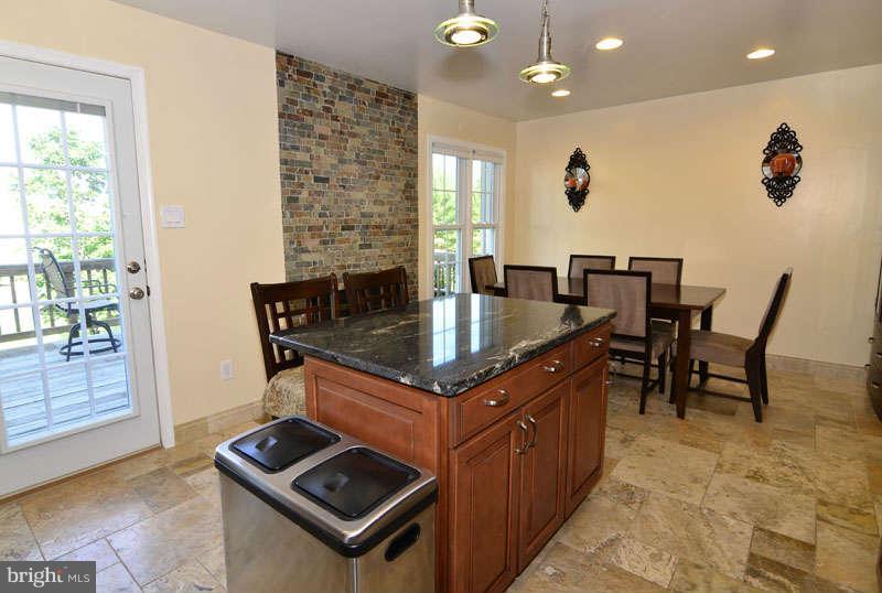 46856 Rabbitrun Terrace Sterling, VA 20164 - Photo 14 of 30 Kitchen