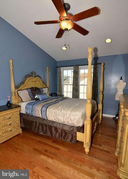 46856 Rabbitrun Terrace Sterling, VA 20164 - Photo 19 of 30 Bedroom Master