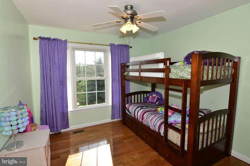 46856 Rabbitrun Terrace Sterling, VA 20164 - Photo 23 of 30 Bedroom