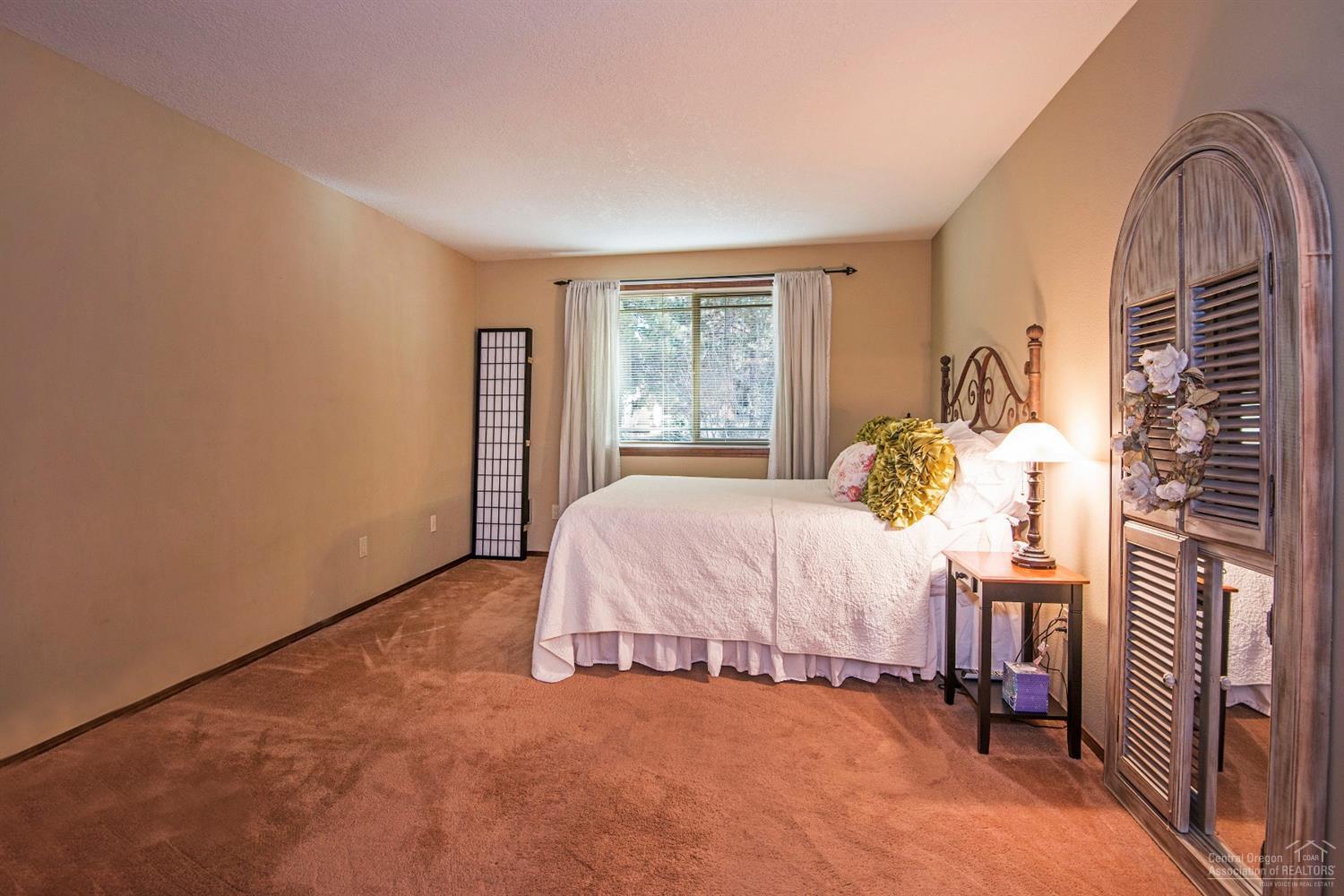 20419 Mainline Road Bend, OR 97702 - Photo 13 of 22 Additional Photo