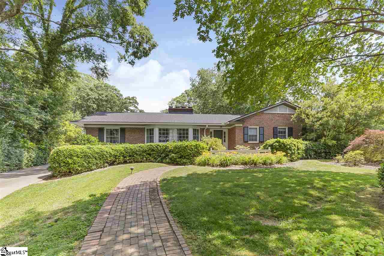 305 West Faris Road Greenville, SC 29605 - Photo 1 of 36 Gallery Image 1