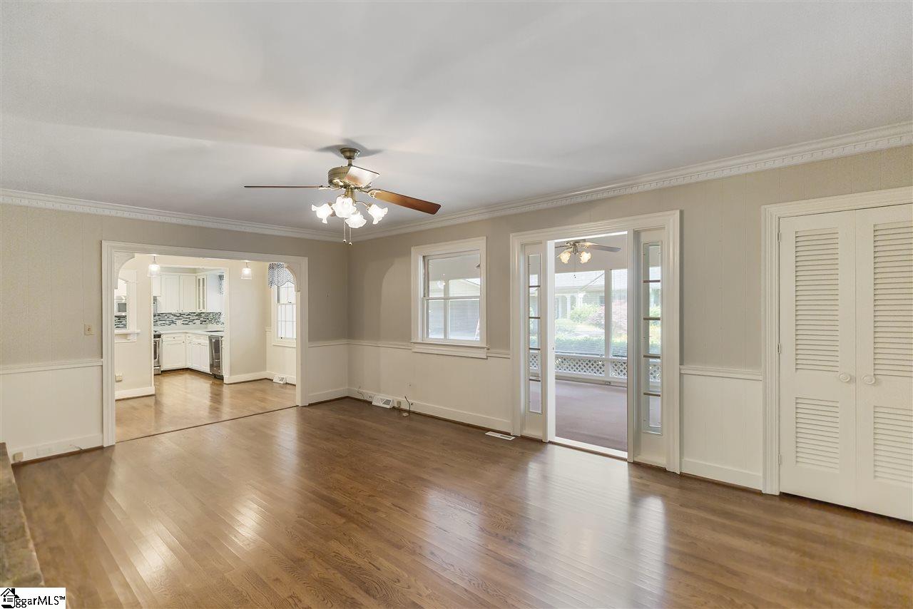 305 West Faris Road Greenville, SC 29605 - Photo 11 of 36 Gallery Image 11