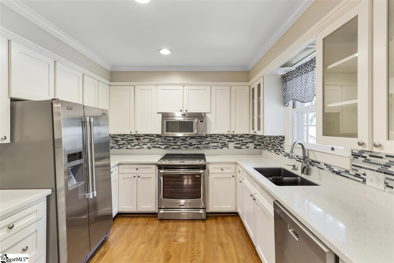 305 West Faris Road Greenville, SC 29605 - Photo 13 of 36 Gallery Image 13